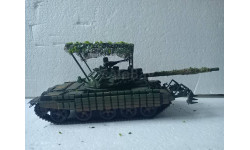 Модель 1/35 Танка Т-62МВ с тралом КМТ-8