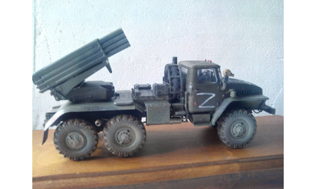 Модель 1/35 РСЗО БM-21’ Град’ 2Б5, масштабная модель, 1:35