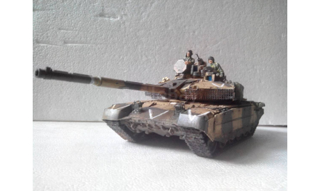 Модель 1/35 Росийского танка Т-90М ’Прорыв’ с экипажем, масштабные модели бронетехники, scale35