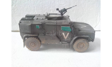 Модель 1/35 Бронеавтомобиль Тайфун-ПВО, масштабные модели бронетехники, 1:35