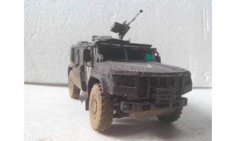 Модель 1/35 Бронеавтомобиль Тайфун-ПВО, масштабные модели бронетехники, 1:35
