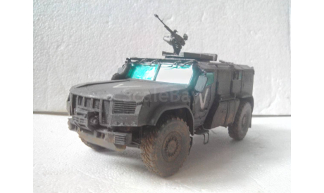 Модель 1/35 Бронеавтомобиль Тайфун-ПВО, масштабные модели бронетехники, 1:35