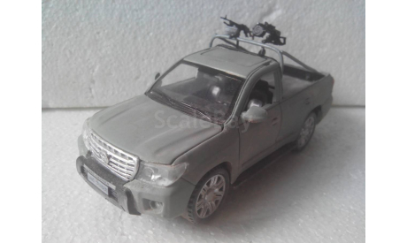 Модель  1/35 Пикап Toyota Land Cruiser 200, масштабная модель, scale35