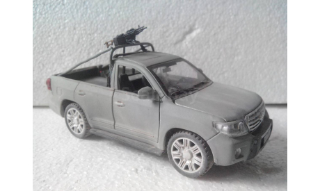 Модель  1/35 Пикап Toyota Land Cruiser 200, масштабная модель, scale35