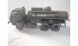 Модель 1/43 АЦ-9-5320 автотопливозаправщик