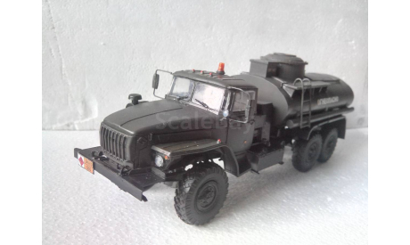 Модель 1/35 автотопливозаправщика АЦ-10-4320М., масштабная модель, scale35