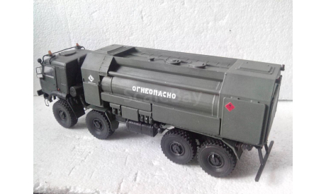 Модель 1/35 автотопливозапрвщик  АТЗ-12-10-63501, редкая масштабная модель, scale35