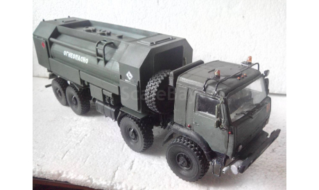 Модель 1/35 автотопливозапрвщик  АТЗ-12-10-63501, редкая масштабная модель, scale35