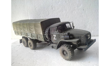 Модель 1/35 Урал-4320-0911-30 (длиннобазный), масштабная модель, scale35, КамАЗ