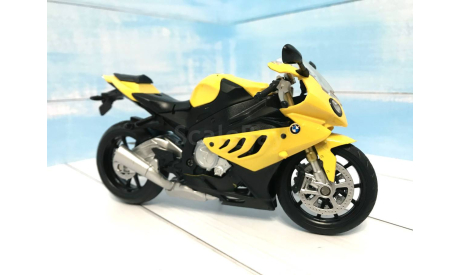 Мотоцикл BMW S1000 RR желтый 1:12, масштабная модель мотоцикла, scale12