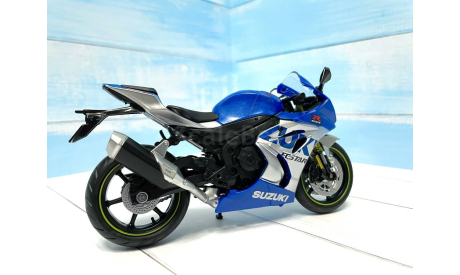 Suzuki GSX-R 1000 RR сине-серебристый 1/12, масштабная модель мотоцикла, scale12