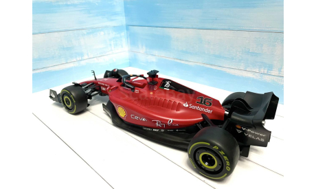 Ferrari Formula 1 F1-75 2022 1/12 на пульте R/C, масштабная модель, scale12