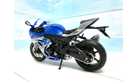 Suzuki GSX-R 1000 RR сине-серебристый 1/12, масштабная модель мотоцикла, scale12