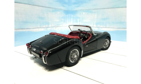 Модель Triumph TR3 1/18 Kyosho, масштабная модель, scale18