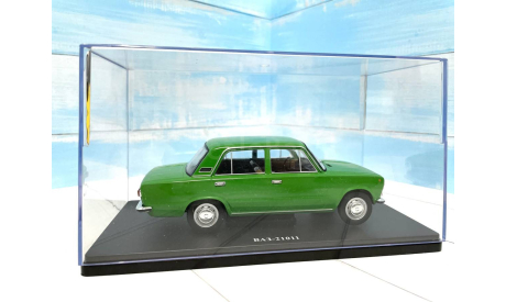 ВАЗ 21011 Жигули зелёный с боксом 1/24 Hachette, масштабная модель, scale24