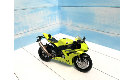 Модель мотоцикла Honda CBR 1000 RR yellow 1:12, масштабная модель мотоцикла, scale12