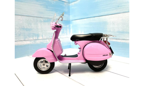 Модель мотороллер скутер Vespa 1:10, масштабная модель мотоцикла, scale10