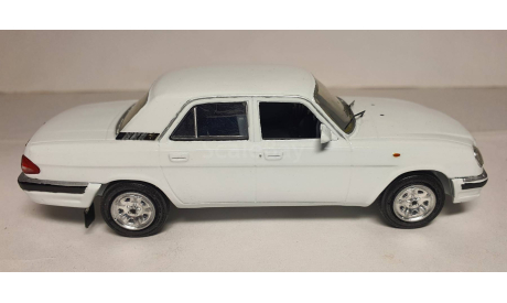 ГАЗ-31105 Волга рейсталинг, цвет Айсберг, масштабная модель, Amour, scale43