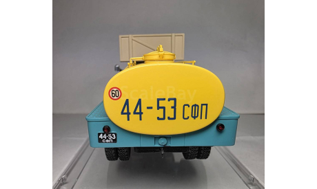 Автомобиль-цистерна АЦПТ-3,3 (53А) ’Молоко’, 1973 г. DiP Models, масштабная модель, scale43, ГАЗ