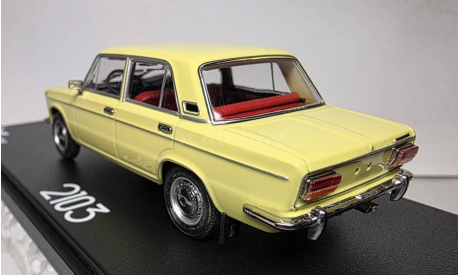 ВАЗ-2103 ’Жигули’ (1973-1975), желтый EVR-mini, масштабная модель, scale43