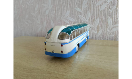 Автобус лаз-695   1:43, масштабная модель, ULTRA Models, scale43