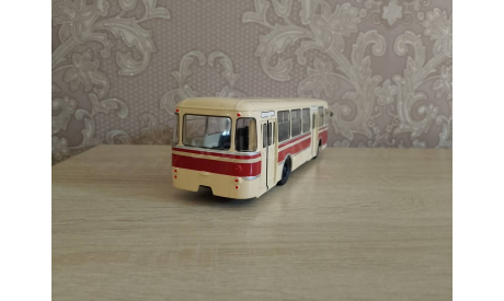Автобус ЛИАЗ-677, масштабная модель, MODIMIO, scale43