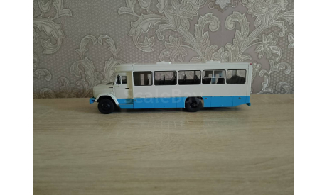 Автобус ГОЛАЗ-4242, масштабная модель, MODIMIO, scale43