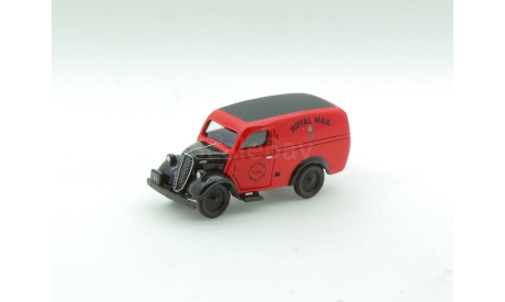 Classix EM76645 Ford E83W Thames Van Royal Mail 1/72, масштабная модель, scale72