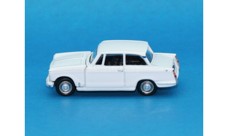 Classix EM76876 Triumph Herald 1360 Saloon 1969 1/72, масштабная модель, scale72