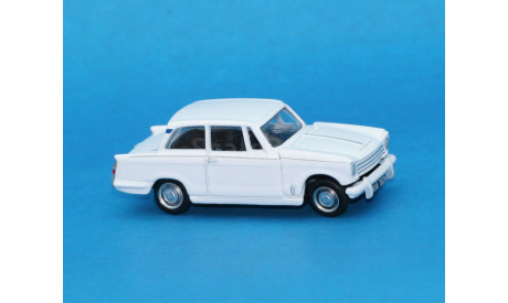 Classix EM76876 Triumph Herald 1360 Saloon 1969 1/72, масштабная модель, scale72