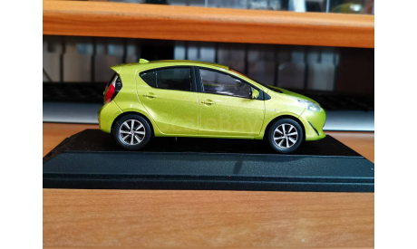 Toyota Aqua, 1:30, металл, дилерский цветовой пробник, масштабная модель, scale30, dealer