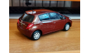 Toyota Vitz, 1:24, металл, дилерский цветовой пробник, масштабная модель, 1/24