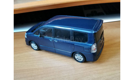 Toyota Voxy, 1:24, металл, дилерский цветовой пробник, масштабная модель, scale24, dealer