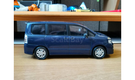 Toyota Voxy, 1:24, металл, дилерский цветовой пробник, масштабная модель, scale24, dealer