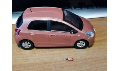 Toyota Vitz, 1:24, металл, дилерский цветовой пробник, масштабная модель, scale24