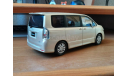 Toyota Voxy, 1:24, металл, дилерский цветовой пробник, масштабная модель, scale24, dealer