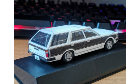 Nissan Cedric Van V20E Deluxe (1999), Aoshima Dism, 1:43, Металл, масштабная модель, scale43