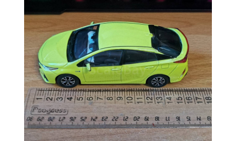 Toyota Prius PHV 50, 1:30, металл, дилерский цветовой пробник, масштабная модель, scale30