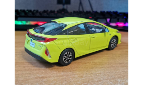 Toyota Prius PHV 50, 1:30, металл, дилерский цветовой пробник, масштабная модель, scale30