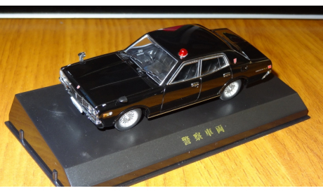 Nissan Cedric (330) Unmarked Police car Aoshima DISM 1:43 Металл, масштабная модель, 1/43