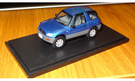 Toyota Rav 4 1995 Dragon (японский аналог Vitesse), масштабная модель, scale43