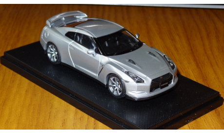 Nissan GTR 2007 праворульный Ebbro, масштабная модель, scale43