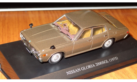 Nissan Gloria 2000SGL 1975 Aoshima Dism 1:43 металл, масштабная модель, scale43