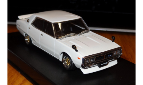 Nissan Skyline 2000 GT 1972 Aoshima Dism 1:43 металл, масштабная модель, scale43