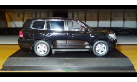 Toyota Land Cruiser 200 2009, Black, J-Collection, 1:43, металл, масштабная модель, scale43