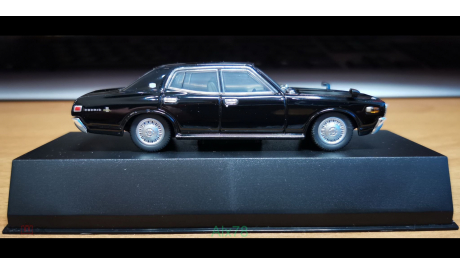 Nissan Cedric (330) 2000SGL 1975, Aoshima DISM, 1:43, Металл, масштабная модель, scale43