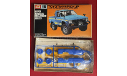 Toyota Hilux 4x4 Pickup 1-43 IMAI KIT Super Machine Collection Series