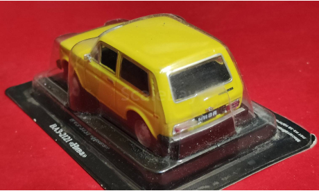 ВАЗ-2121 Нива желтый 1:43 DeAgostini Автолегенды №10, масштабная модель, Автолегенды СССР журнал от DeAgostini, scale43