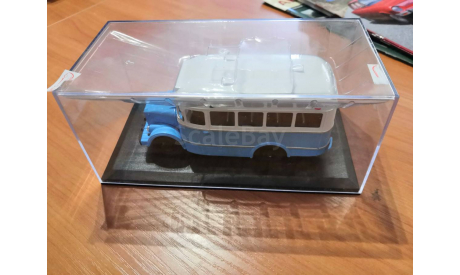 КАВЗ-651 автобус бело-голубой Classicbus, масштабная модель, scale43