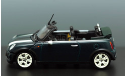 Mini Cooper Мини купер Dealer Box 1:43 Minichamps